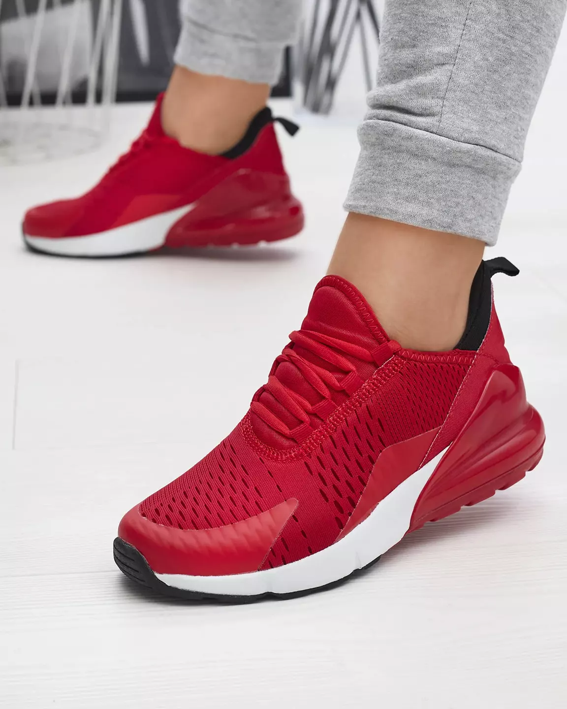 Royalfashion Czerwone damskie materiałowe buty sportowe Tayrio