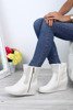 Białe sneakersy na krytym koturnie Jayla - Obuwie