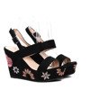 Czarne sandały na koturnie z haftem w kwiatki Renata- Obuwie