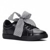 Czarne sportowe buty z kokardą Alice - Obuwie