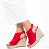 Czerwone sandały na koturnie Matina - Obuwie