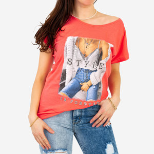 Damska koszulka z printem w koralowym kolorze PLUS SIZE- Odzież 
