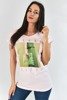 Jasnoróżowy t-shirt damski z nadrukiem - Odzież