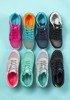Jasnoszare sportowe buty damskie z różowymi wstawkami Kannasi - Obuwie