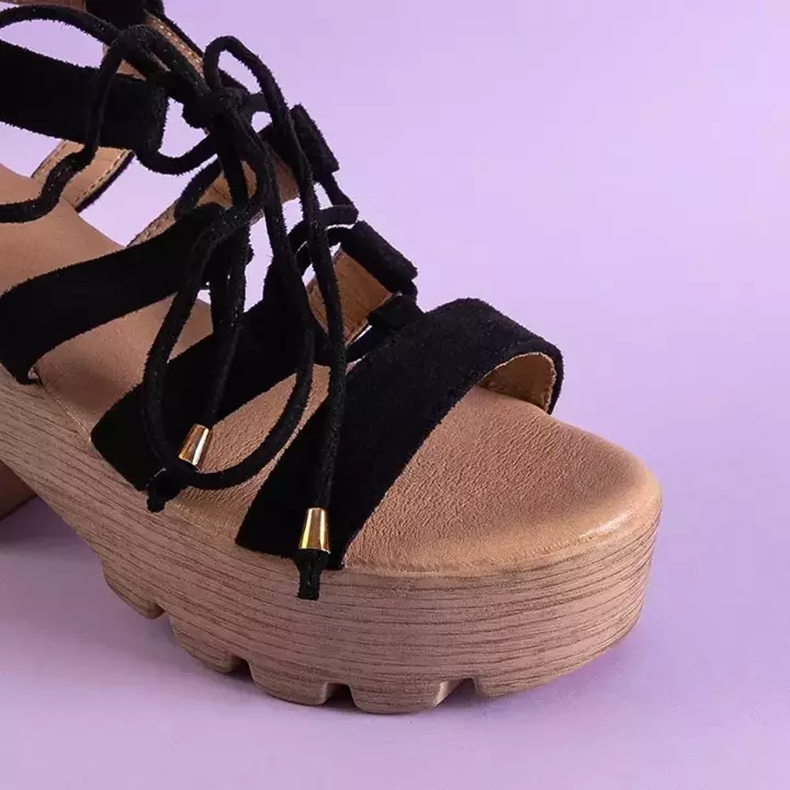 OUTLET Czarne damskie wiązane sandały na słupku Tili - Obuwie