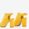 Żółte sandały na słupku z ażurową cholewką Amberlu - Obuwie