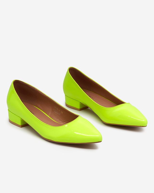 OUTLET Неоново-жовті, лаковані туфлі на плоскому каблуці Oki- Footwear