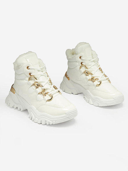 Білі жіночі спортивні зимові черевики a'la trappers Mertika - Взуття