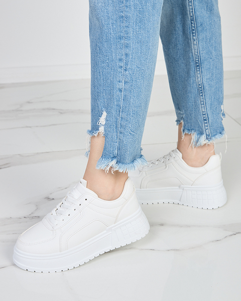 OUTLET Жіноче біле спортивне взуття з екошкіри на платформі Cerecha - Взуття