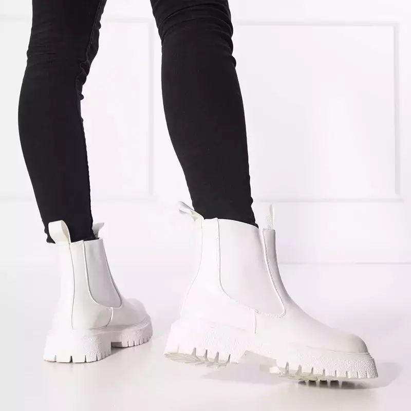 OUTLET Жіночі білі чоботи Nurvi - Взуття