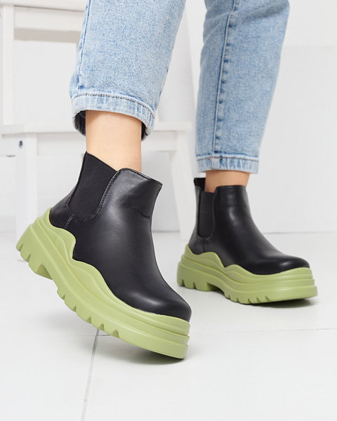 OUTLET Жіночі чорні черевики сліпони на зеленій підошві Beja - Взуття