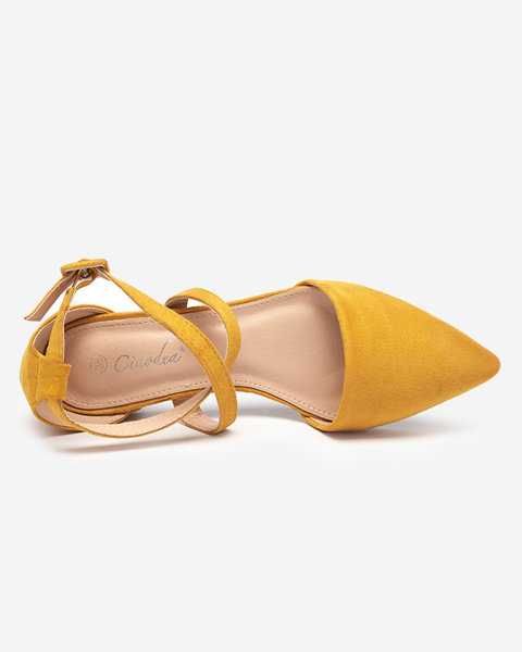 Туфлі жіночі на плоскому каблуці, гірчичний колір Qiumi - Взуття
